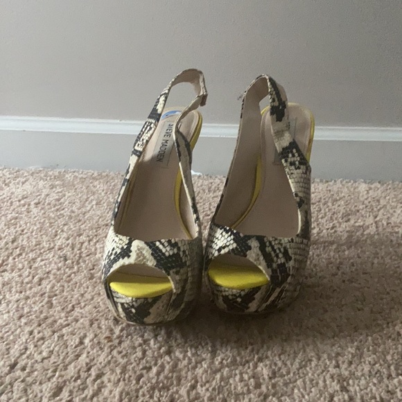 Platform heels - Picture 2 of 5